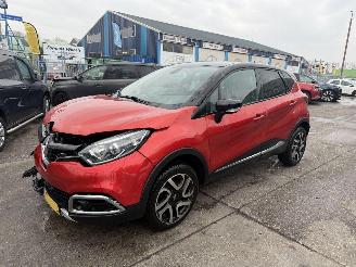 krockskadad bil auto Renault Captur 0.9 TCE 66KW Xmod Clima Navi Leer Led NAP 2017/5