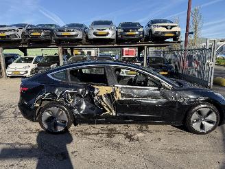 Tesla Model 3 60 kWh 175KW RWD Standard Plus Pano Clima Navi Led NAP picture 13