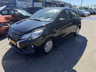 krockskadad bil auto Mitsubishi Space-star 1.2 52KW Navi Airco 5-Drs Cool NAP 2021/6