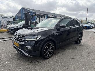 Unfallwagen Volkswagen T-Cross 1.0 TSI 85KW Clima Navi Led Xenon 2020/1