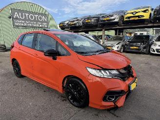 damaged passenger cars Honda Jazz 1.5 i-VTEC 96KW Autom Schuifdak Navi Airco Dynamic 2019/12