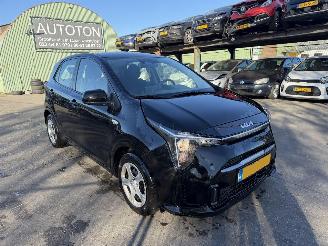 skadebil auto Kia Picanto 1.0 DPI 46KW DynamicLine Airco Navi Camera Led 5-Drs NAP 2025/10