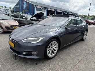 krockskadad bil auto Tesla Model S 90D 310KW Pano Clima Navi Base Camera 2017/1