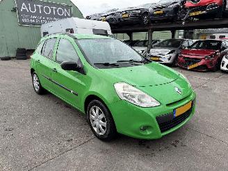 skadebil auto Renault Clio 1.2-16V 55KW Navi Airco Authentique 2012/4