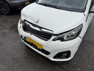Peugeot 108 1.0 e-VTI 50KW Airco Led 5-Drs Active NAP picture 14