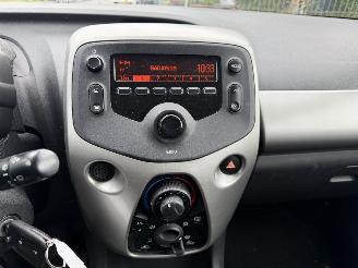 Peugeot 108 1.0 e-VTI 50KW Airco Led 5-Drs Active NAP picture 9