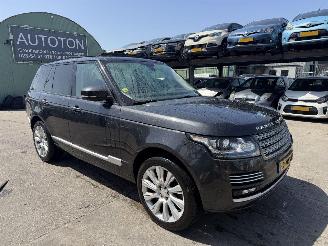 Schadeauto Land Rover Range Rover 4.4 SDV8 250KW Autobiography Pano Clima Navi Led Xenon NAP 2014/4