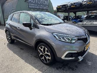 Schadeauto Renault Captur 0.9 TCE 66KW Intens Clima Navi Camera Led NAP 2018/12