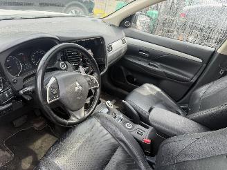 Mitsubishi Outlander 2.0 PHEV Autom. Schuifdak Clima Navi Xenon Instyle picture 8