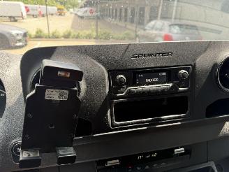 Mercedes eSprinter 55 kWh 85KW L2H2 Clima NAP picture 9