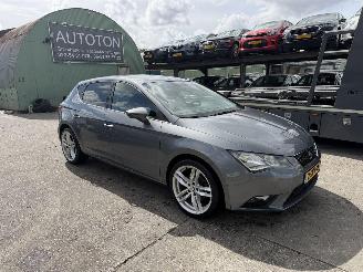 Coche accidentado Seat Leon 1.2 TSI 63KW Clima Navi Enjoy 5-Drs NAP 2014/1