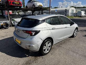 skadebil auto Opel Astra 1.2 81KW Clima Navi 5-Drs Edition NAP 2021/5