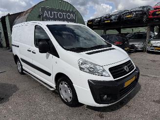 krockskadad bil bedrijf Fiat Scudo 2.0 Multijet 88KW Airco SX Schuifdeur NAP 2008/8