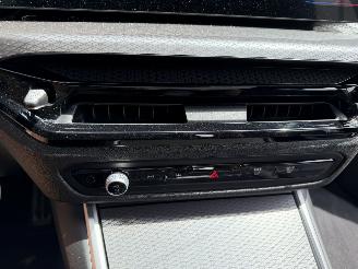 BMW 3-serie 330e 135KW Pano Clima Navi M-Pakket NAP picture 9