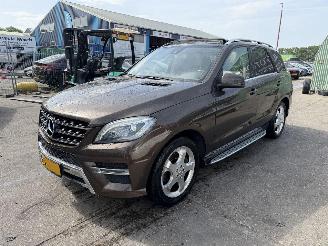 skadebil auto Mercedes ML 350 CDI 190KW Autom. Pano Clima Navi Xenon Led Bleutec NAP 2013/3