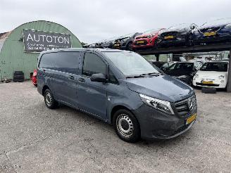 damaged commercial vehicles Mercedes Vito 110CDI 75KW Clima Navi Camera Led Xenon Lang Functional NAP 2021/1
