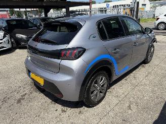 Peugeot e-208 50 kWh EV Allure Pack Clima Navi Led 5-Drs NAP picture 3