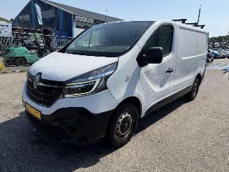 skadebil bedrijf Renault Trafic 1.6 DCI 70KW Clima Navi Led T27 L1H1 Comfort NAP 2020/3
