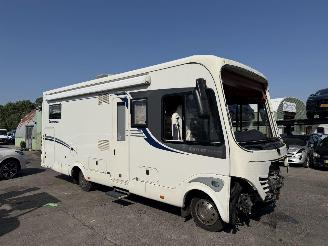 Vaurioauto  campers Concorde  771 L Carver Level Systeem Vastbed WC Douche Garage Keuken Koelkast 2009/7