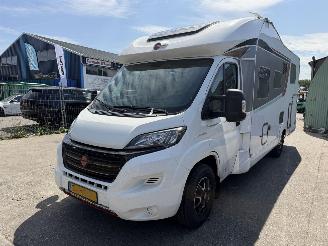 Vaurioauto  campers Burstner  IXEO TIME 726 G Hefbed WC Douche Levelsysteem Garage 2018/8