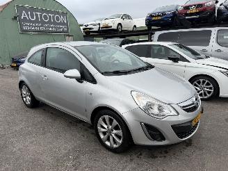 skadebil auto Opel Corsa 1.2-16V 63KW Airco Anniversary Edition NAP 2012/4