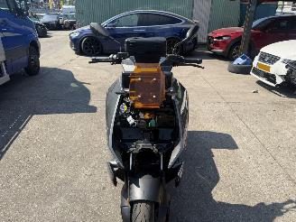 BMW OVERIG CE 04 31KW Automaat picture 9