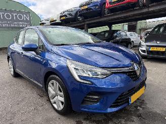 Schadeauto Renault Clio 1.0 TCE 74KW Clima Led Zen 5-Drs NAP 2020/3