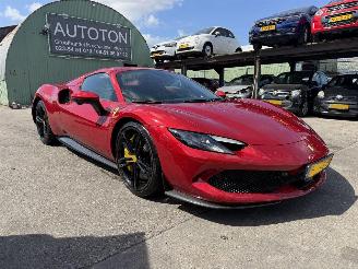 krockskadad bil auto Ferrari 296 GTS 3.0 V6 610KW GTS Hybrid Carbon Keramisch NAP 2024/7