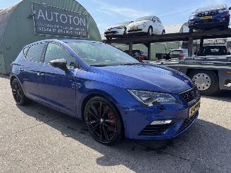 uszkodzony samochody osobowe Seat Leon 2.0 TSI Cupra 221KW Autom. Clima Navi Led Xenon 2017/6