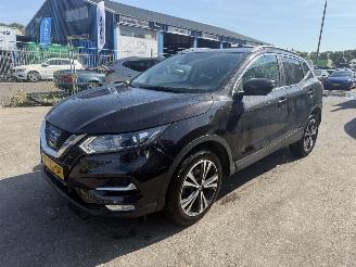 krockskadad bil auto Nissan Qashqai 1.2 85KW Tekna Clima Navi Led Pano 2018/6