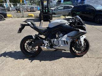 CFMoto  675SR-R 66KW Led Nieuw picture 2
