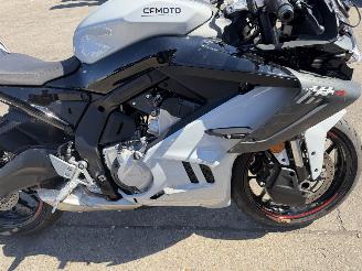 CFMoto  675SR-R 66KW Led Nieuw picture 12