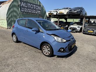 uszkodzony samochody osobowe Hyundai I-10 1.0i 49KW Clima i-Motion Comfort NAP 2014/6