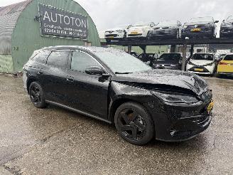 damaged passenger cars BYD SEAL 6 Touring 1.5 DM-i Autom. Pano Clima Navi Led Hybrid 2025/10