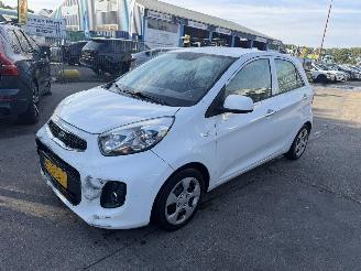 Schadeauto Kia Picanto 1.0 CVVT 51KW DynamicLine Led Clima 5-Drs NAP 2016/4