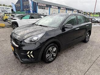 krockskadad bil auto Kia Niro 1.6 GDI Hybrid 77KW Autom. Clima Navi Camera Led Dynamicline NAP 2021/7