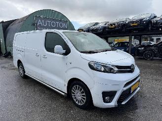 dañado vehículos comerciales Toyota Proace 2.0 D-4D 130KW Autom. Long Professional Clima Navi Camera 2018/6