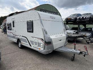 skadebil caravan LMC  Musica 470D Vastbed MiddenKeuken Rondzit 2010/8