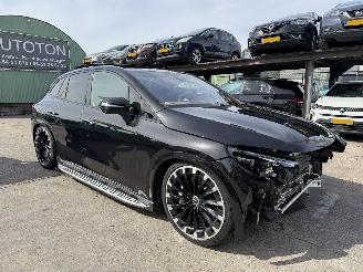 Vaurioauto  passenger cars Mercedes EQE SUV 350 91kWh 215KW Pano 4Matic Sport Edition Sfeerverlichting Hud NAP 2025/10