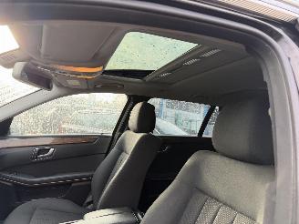 Mercedes E-klasse 200 CDI 100KW Schuifdak Clima Navi Xenon picture 10