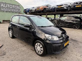 Damaged car Volkswagen Up! 1.0 48KW Airco Camera 5-Deurs NAP 2021/9