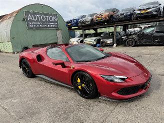 Schadeauto Ferrari 296 GTS 3.0 V6 830PK Hybrid Carbon Keramisch Lift Pass-Display NAP 2024/7