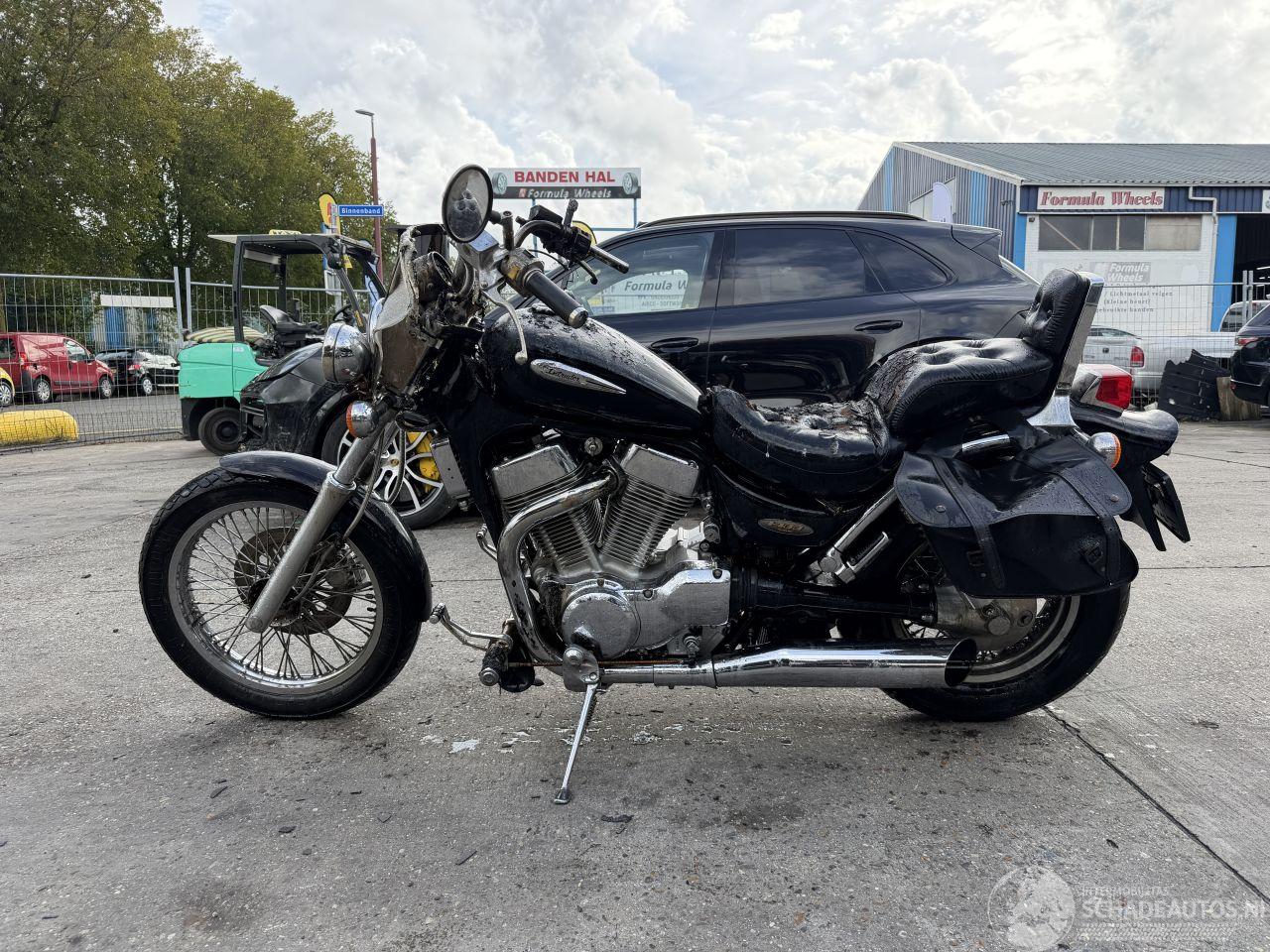 Suzuki Intruder C 1400 CS Chopper 45KW