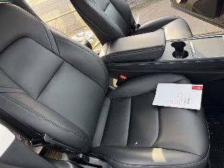 Tesla Model Y 75 kWh Long Range AWD 258KW Pano Clima Navi picture 8