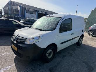 Schade bestelwagen Renault Kangoo 1.5 Blue DCI 59KW Airco Comfort NAP 2021/2