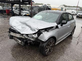 Audi A1 1.0 TFSI 70KW Navi Airco Sportback NAP picture 5
