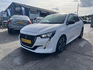 uszkodzony samochody osobowe Peugeot 208 1.2 Allure Pack 5-Drs Virtual Cockpit 2023/1
