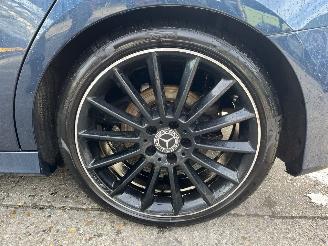 Mercedes A-klasse 220 Autom. 140KW 4Matic Premium Plus Clima Navi Sfeerverlichting picture 14