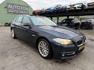 uszkodzony samochody osobowe BMW 5-serie 520i Autom. 135KW Pano Clima Navi Hud Luxury Edition NAP 2017/1