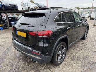 Schadeauto Mercedes GLA 250 e 118KW Pano Sfeerverlichting Clima Navi AMG-Line 2022/8